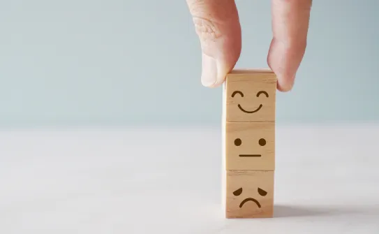 男性女乳症外觀可能遭受他人負面眼光,連帶影響心理健康 心理健康影響-台北東區男性女乳症